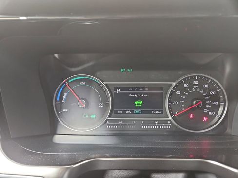 Used 2023 Kia Sorento EX image 16