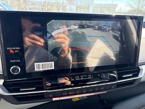 New 2026 Toyota Sienna XSE image 21