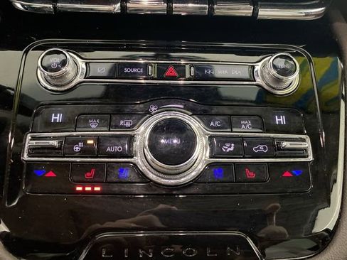 Used 2020 Lincoln Corsair Reserve w/ Equipment Group 201A image 33