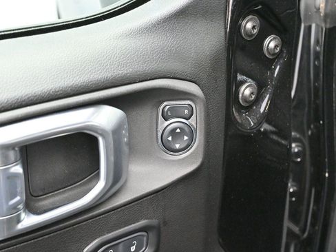 Used 2023 Jeep Wrangler Unlimited Sport AWD/4WD image 10