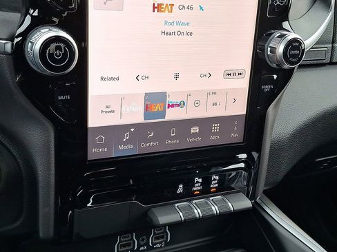 New 2026 RAM 1500 Big Horn AWD/4WD image 12