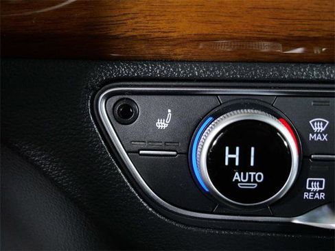 Used 2022 Audi Q5 2.0T Premium Plus image 24