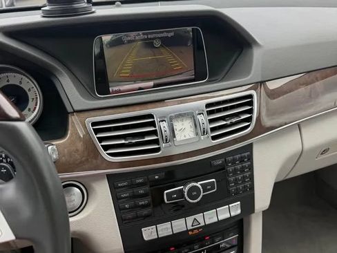 Used 2014 Mercedes-Benz E 350 Sedan image 10