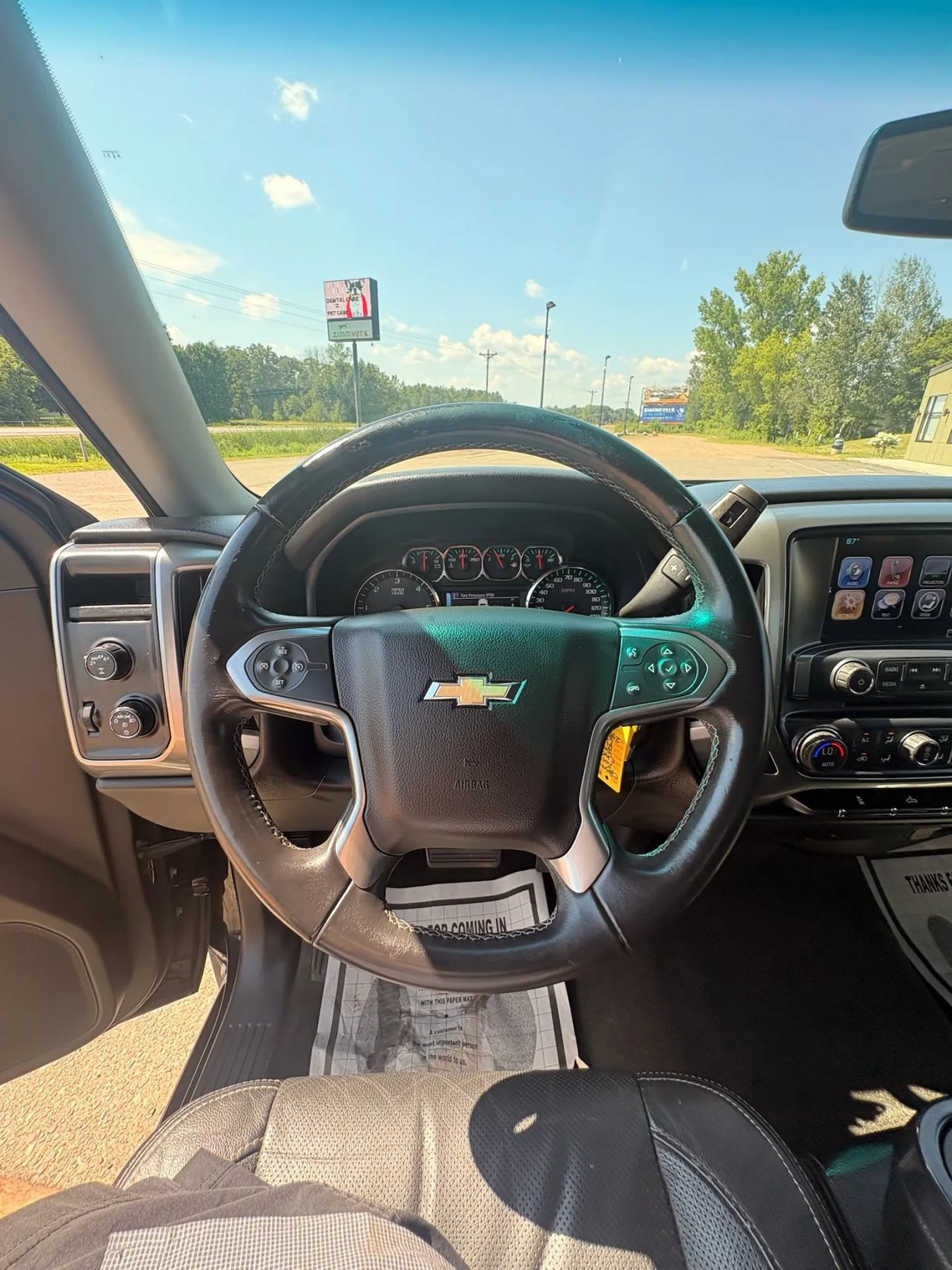 Used 2017 Chevrolet Silverado 1500 LT w/ All Star Edition AWD/4WD image 17