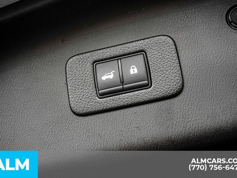 Used 2024 Nissan Armada SL w/ Midnight Edition Package image 29