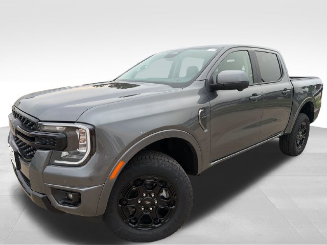 New 2026 Ford Ranger Lariat w/ Black Appearance Package AWD/4WD image 3