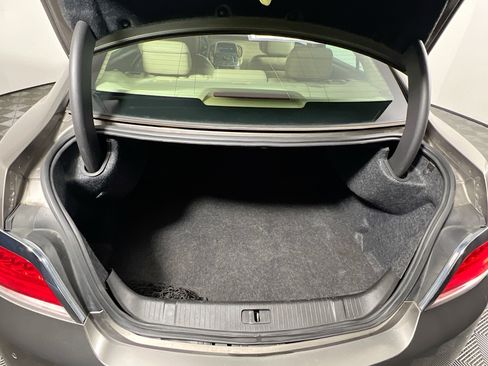 Used 2011 Buick LaCrosse CXL image 32