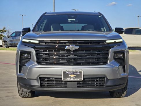 New 2027 Chevrolet Traverse LT w/ Midnight/Sport Edition FWD image 6