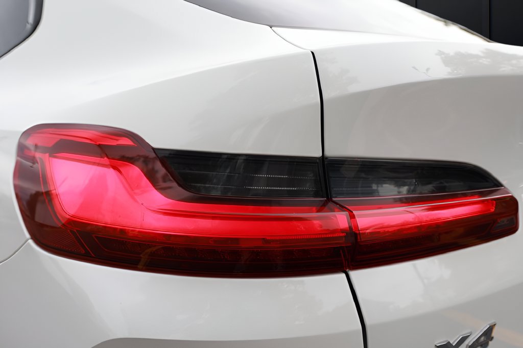 Used 2022 BMW X4 xDrive30i w/ Premium Package Essential AWD/4WD image 36