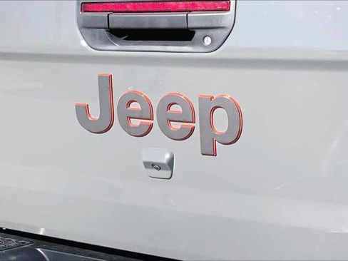 Certified 2023 Jeep Gladiator Mojave w/ Trailer Tow Package AWD/4WD image 26