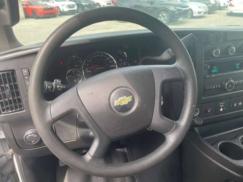 Used 2018 Chevrolet Express 2500 image 13
