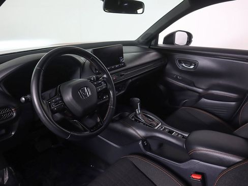 Used 2025 Honda HR-V Sport image 25