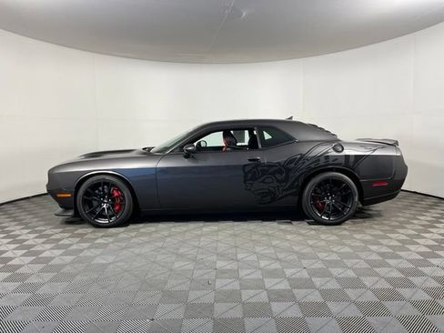 Used 2022 Dodge Challenger R/T Scat Pack w/ Dynamics Package RWD image 4