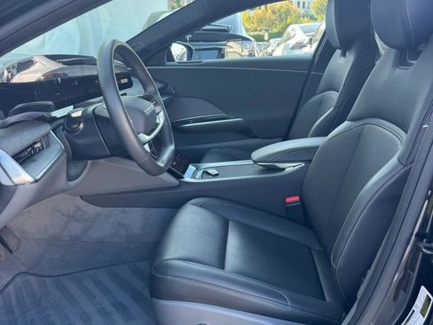 Used 2024 Lucid Air Touring AWD/4WD image 23
