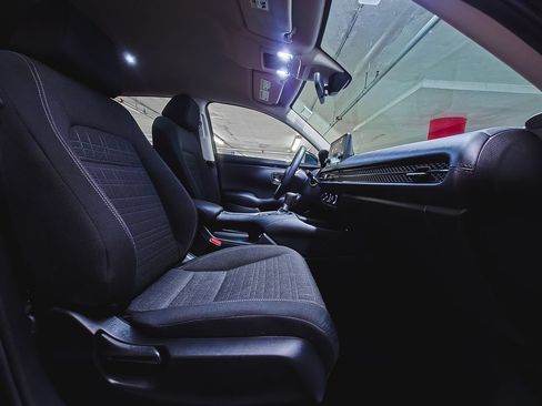 Used 2024 Honda HR-V LX image 31