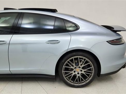 Used 2023 Porsche Panamera Platinum Edition image 10