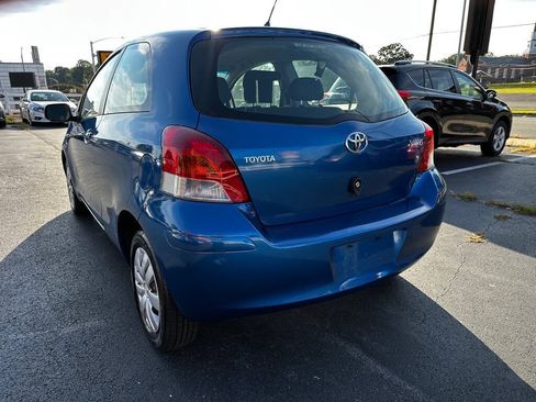 Used 2009 Toyota Yaris 2-Door Hatchback FWD image 5