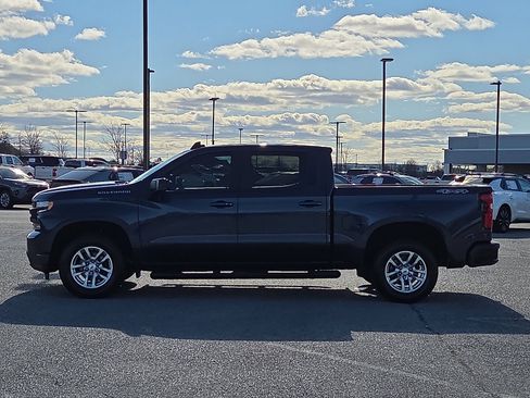 Used 2022 Chevrolet Silverado 1500 RST w/ Convenience Package II image 3