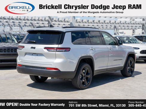 New 2025 Jeep Grand Cherokee L Altitude image 5