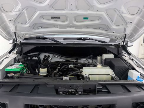 Used 2021 Nissan NV 3500 SV image 27