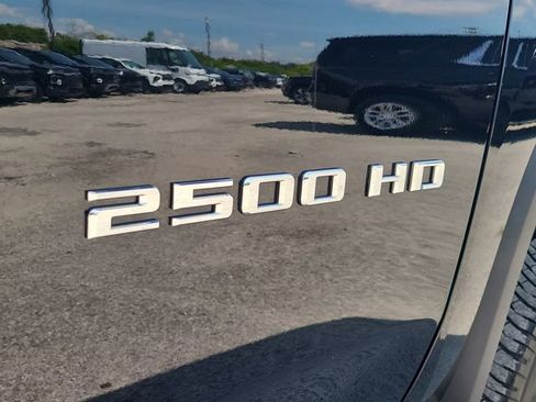 Used 2025 Chevrolet Silverado 2500 LTZ w/ LTZ Premium Package AWD/4WD image 32