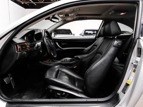 Used 2007 BMW 328xi Coupe image 4