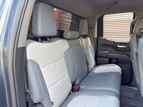 Used 2019 Chevrolet Silverado 1500 Custom Trail Boss w/ Custom Convenience Package AWD/4WD image 31