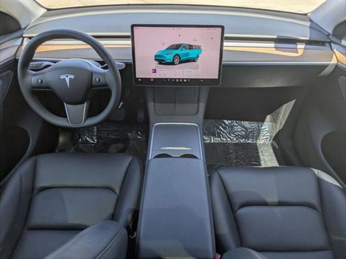 Used 2023 Tesla Model Y Long Range AWD/4WD image 18