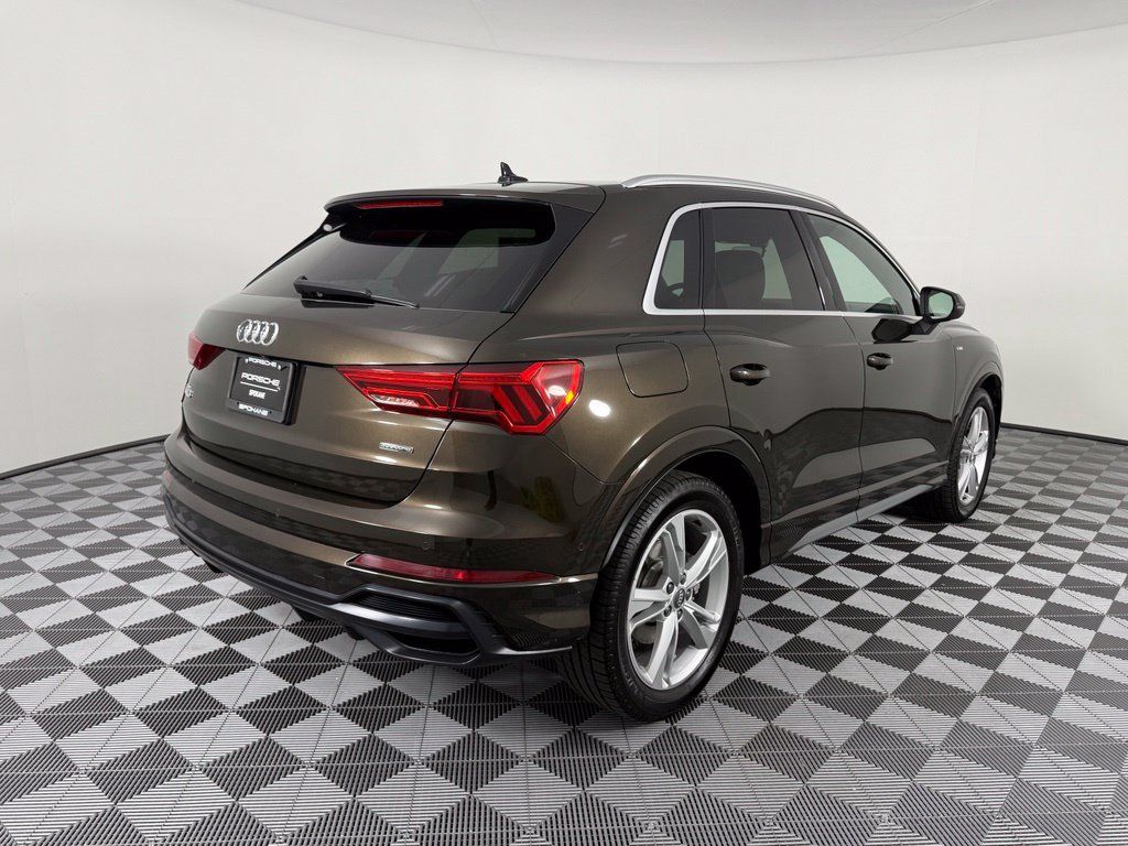 Used 2020 Audi Q3 2.0T Prestige AWD/4WD image 9