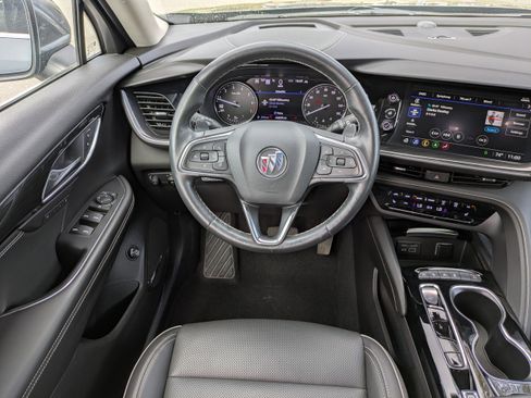 Used 2022 Buick Envision Essence w/ Technology Package I image 18