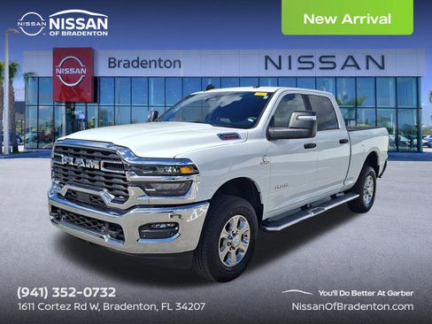 Used 2026 RAM 2500 Big Horn AWD/4WD image 1