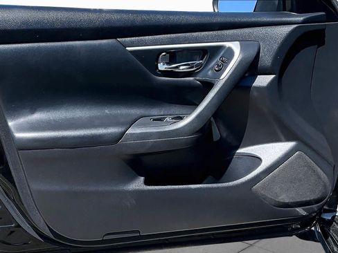 Used 2018 Nissan Altima 2.5 S FWD image 21