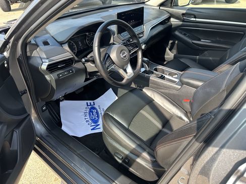 Used 2026 Nissan Altima 2.5 SR FWD image 13