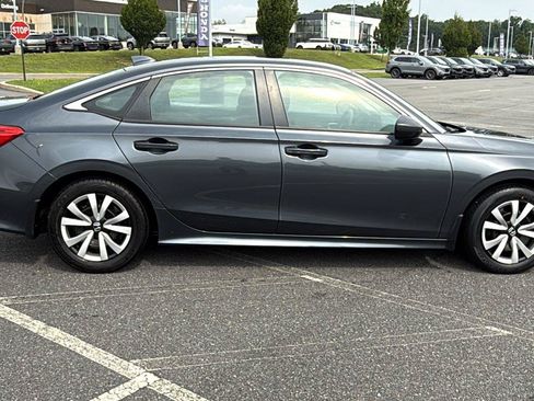 Used 2024 Honda Civic LX image 4