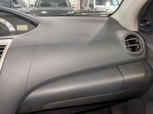 Used 2007 Toyota Yaris Sedan image 33