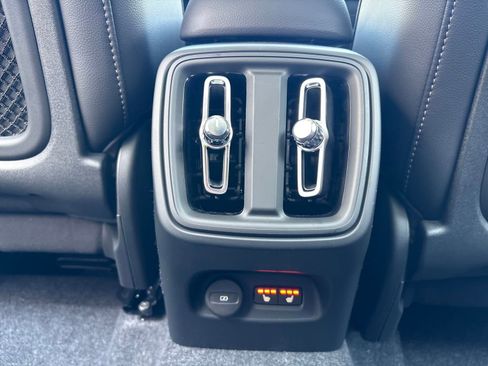 New 2026 Volvo XC40 B5 Plus w/ Protection Package Premier image 33