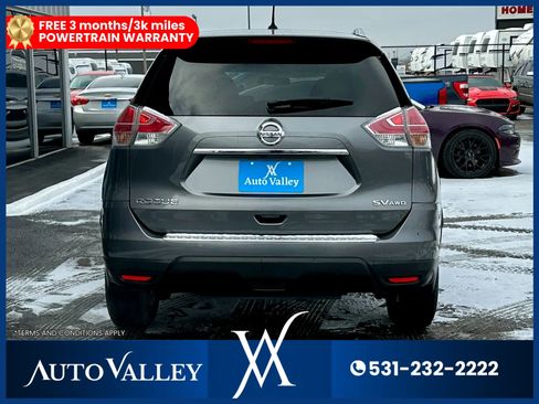 Used 2015 Nissan Rogue SV image 6