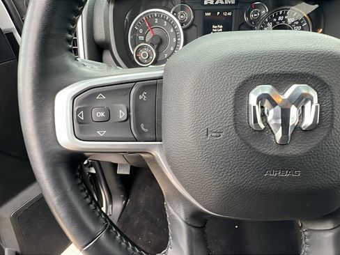 Used 2024 RAM 2500 Big Horn w/ Bed Utility Group image 27