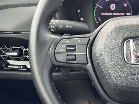 Used 2025 Honda Accord Sport image 25