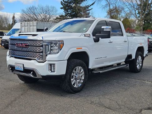 Used 2020 GMC Sierra 2500 Denali w/ Denali Ultimate Package AWD/4WD image 3