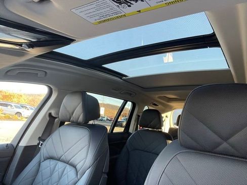 Used 2023 BMW X7 xDrive40i w/ Executive Package image 30