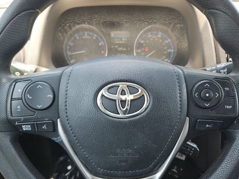 Used 2017 Toyota RAV4 LE w/ All Weather Liner Package AWD/4WD image 20