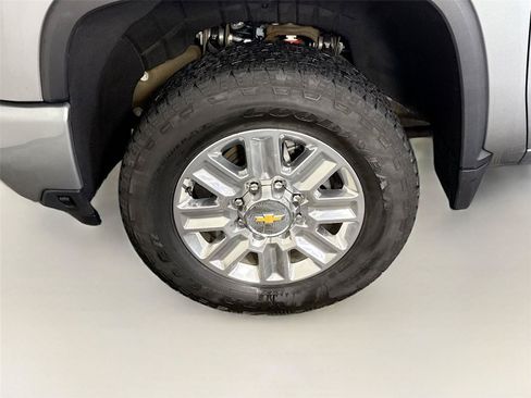 Used 2025 Chevrolet Silverado 3500 High Country AWD/4WD image 25