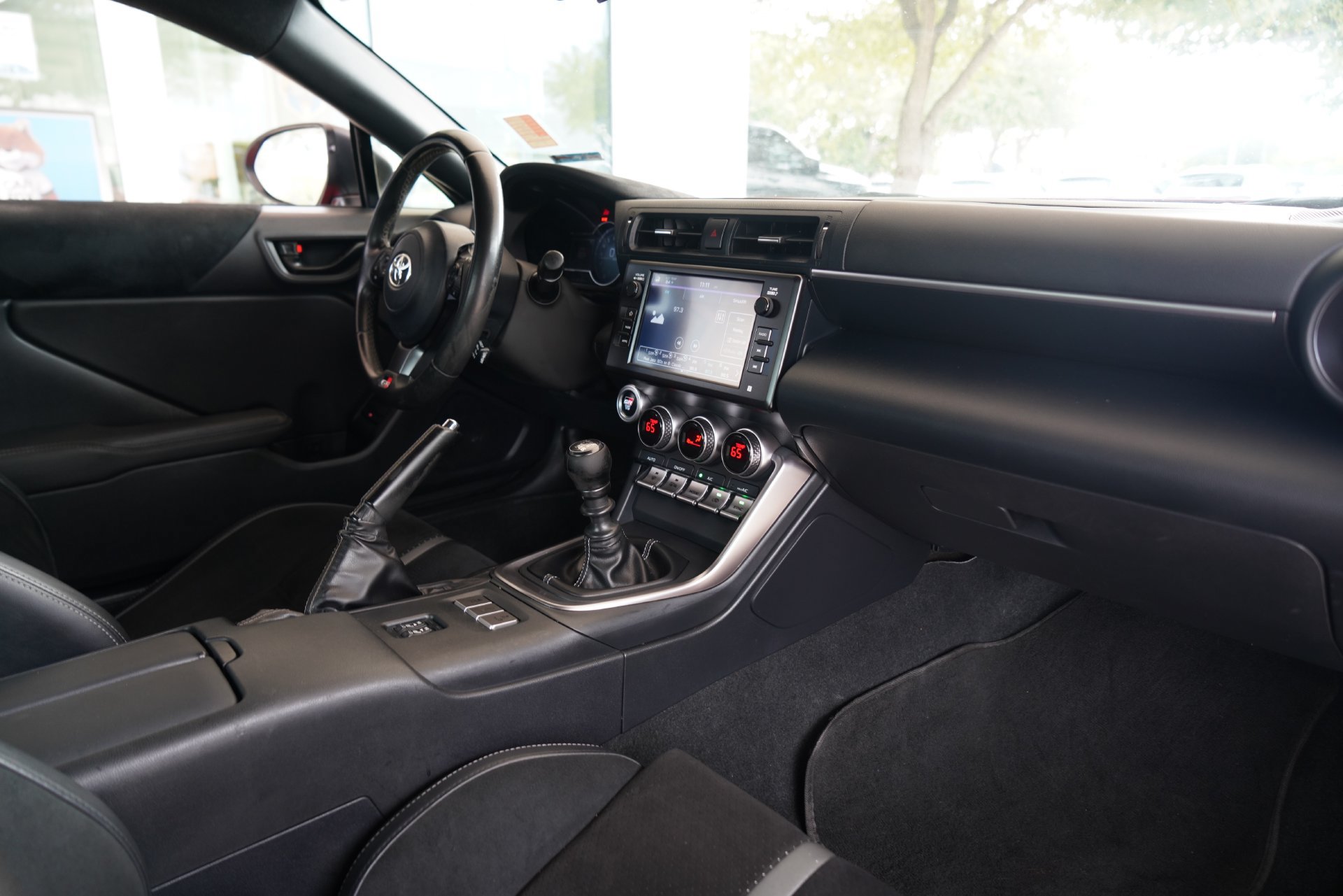 Used 2023 Toyota GR86 Premium RWD image 26