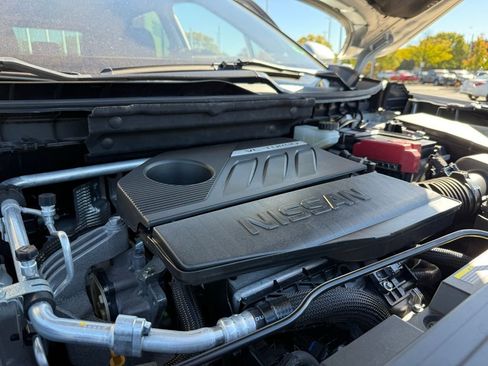Certified 2023 Nissan Rogue SV image 31