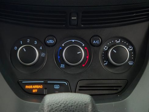 Used 2016 Ford Escape SE w/ SE Chrome Package image 22