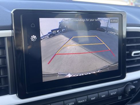 New 2025 Hyundai Venue Limited image 27