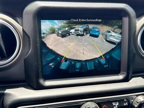 Used 2023 Jeep Wrangler Unlimited Rubicon 4xe AWD/4WD image 15