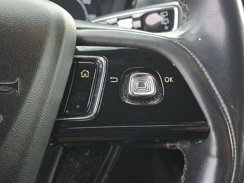 Used 2021 Lincoln Corsair AWD w/ Equipment Group 101A image 24