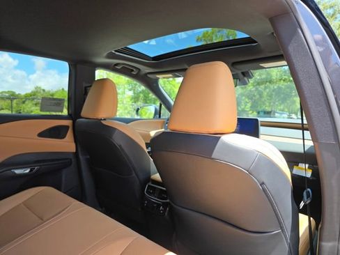 New 2026 Lexus RX 350h AWD/4WD image 12